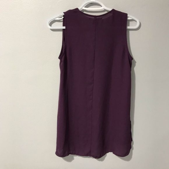 Suzy Shier Purple Sleeveless V-neck Blouse Size XS - Picture 2 of 5